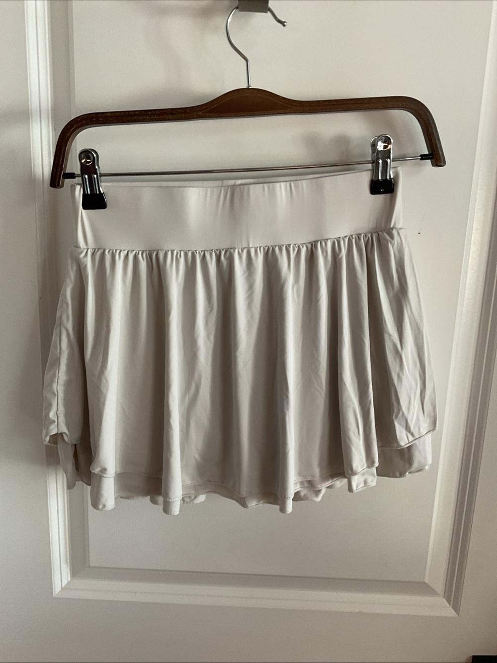 Flowy White Circle Skort with Elastic Waist - Ladies Size Small